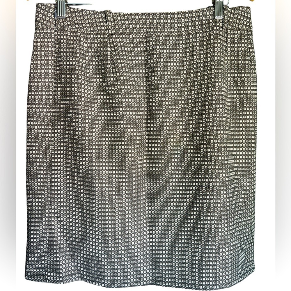 Silky skirt made in Italy Size US 16 EU 46. Very soft and light.